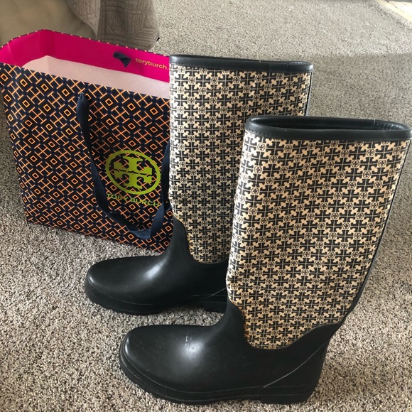TORY BURCH RAIN BOOTS - Picture 1 of 5